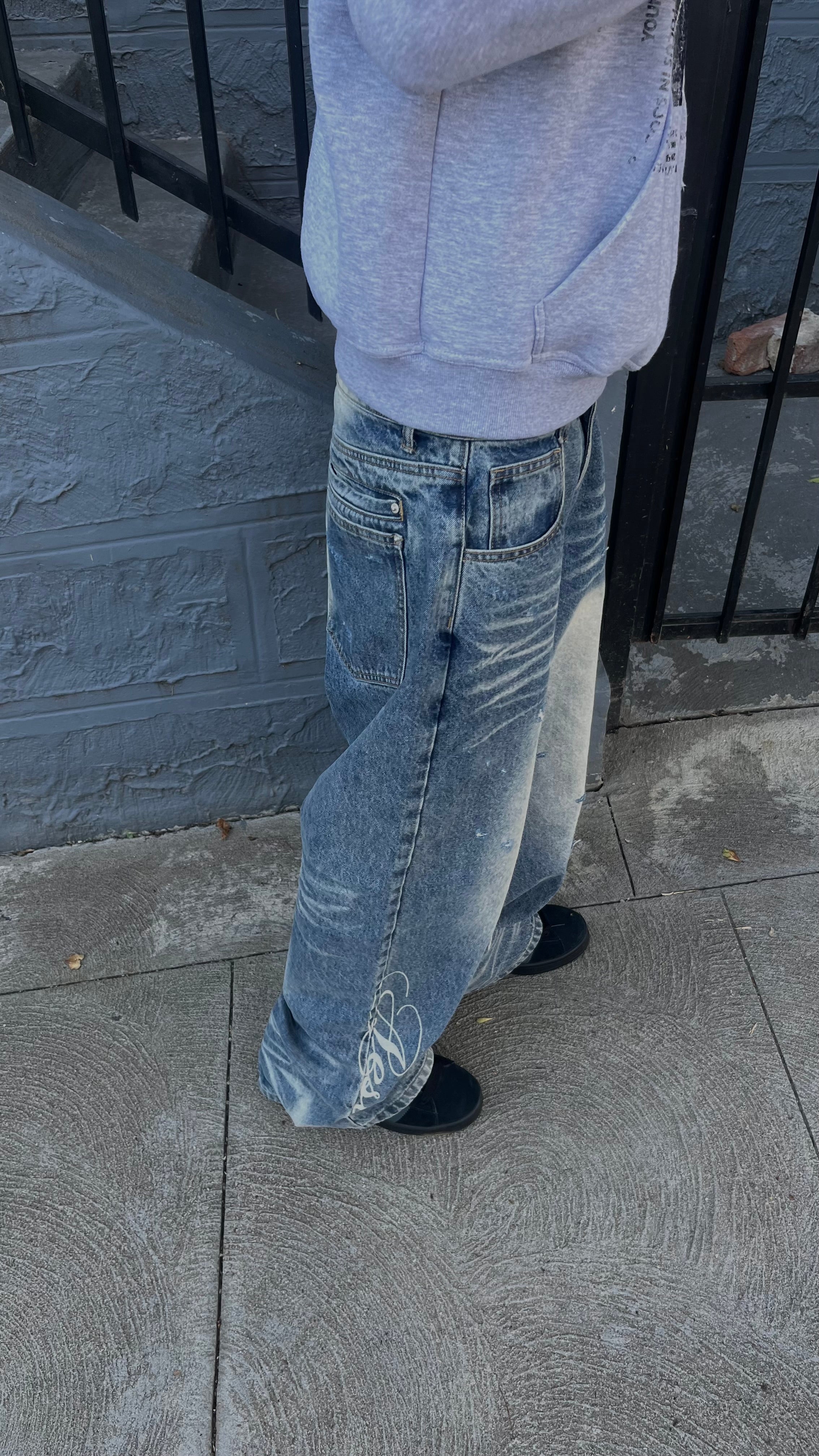 Aesir Jeans v2 (Premade)